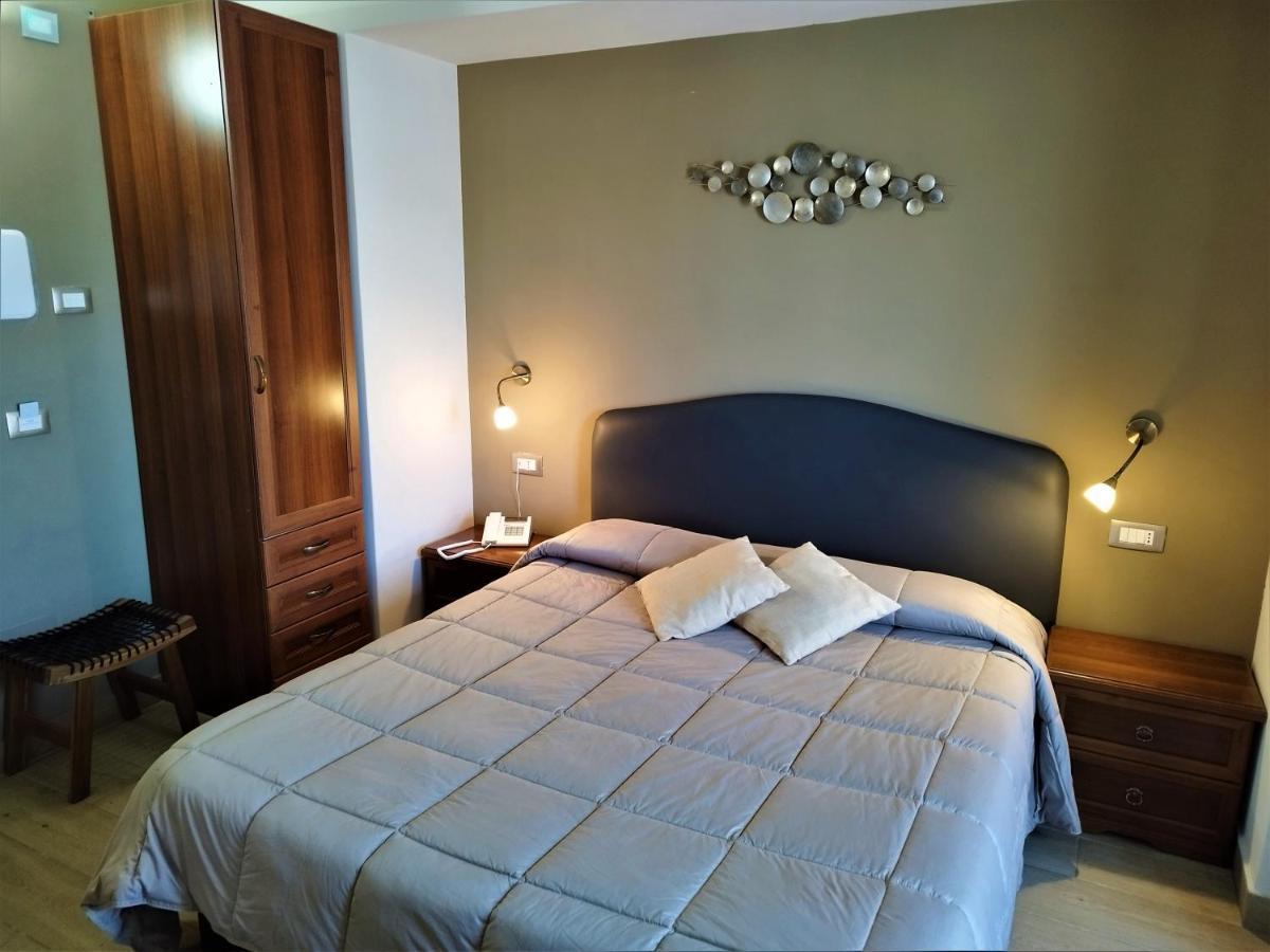 Hotel Altopiano Delle Rocche روكّا دي ميتْسو المظهر الخارجي الصورة