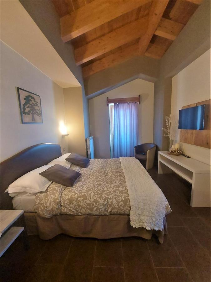Hotel Altopiano Delle Rocche روكّا دي ميتْسو المظهر الخارجي الصورة